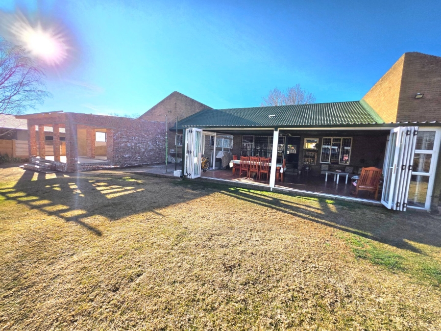 4 Bedroom Property for Sale in La Provance Free State